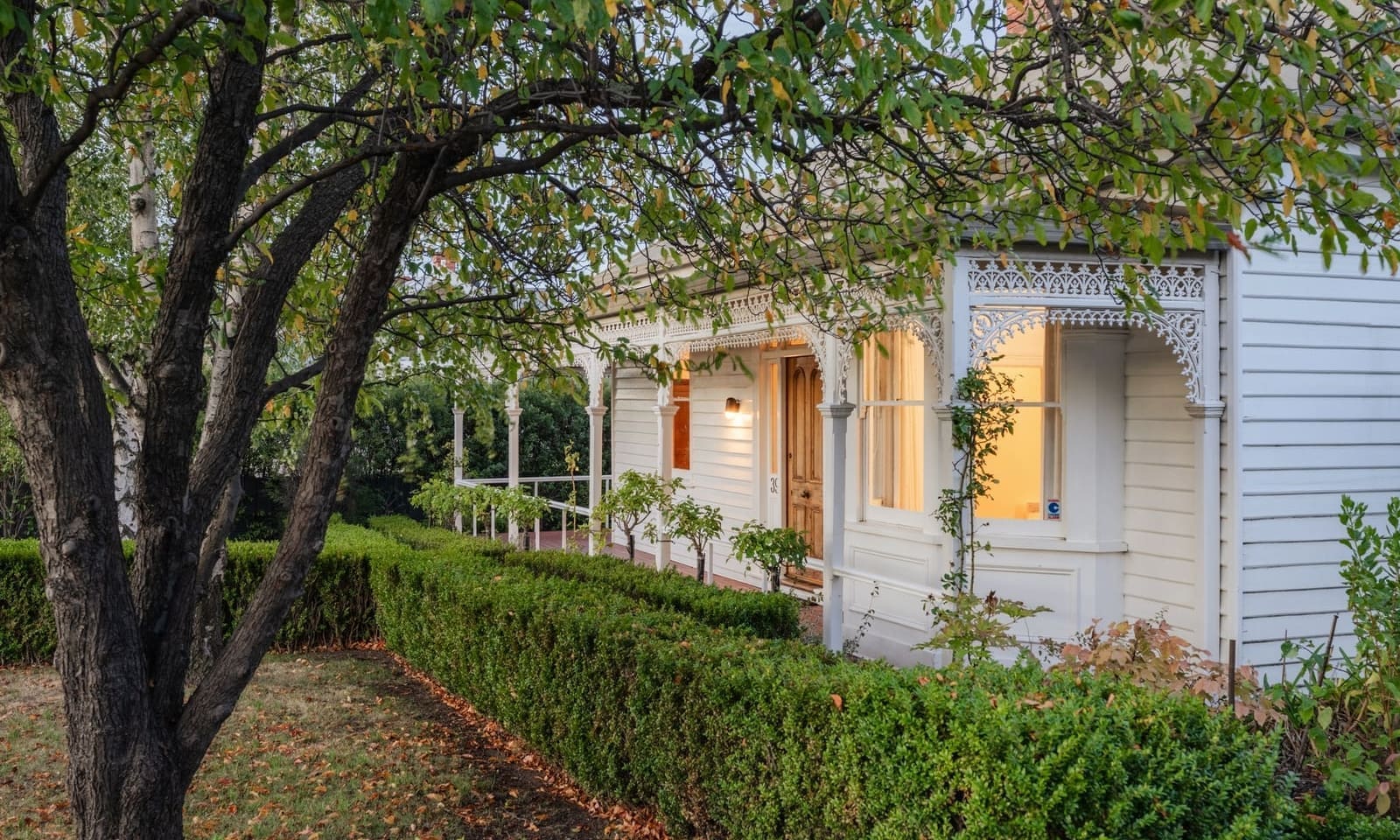 ‘Landport’, 39 Bishop Street, New Town TAS 7008